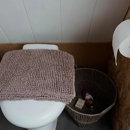 Le Tipi Avec Jacuzzi Et Jardin Alpstuga Troyes